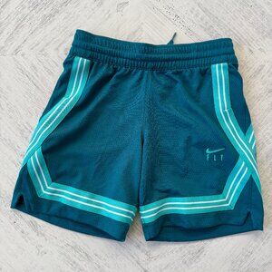 Nike girls small basketball shorts